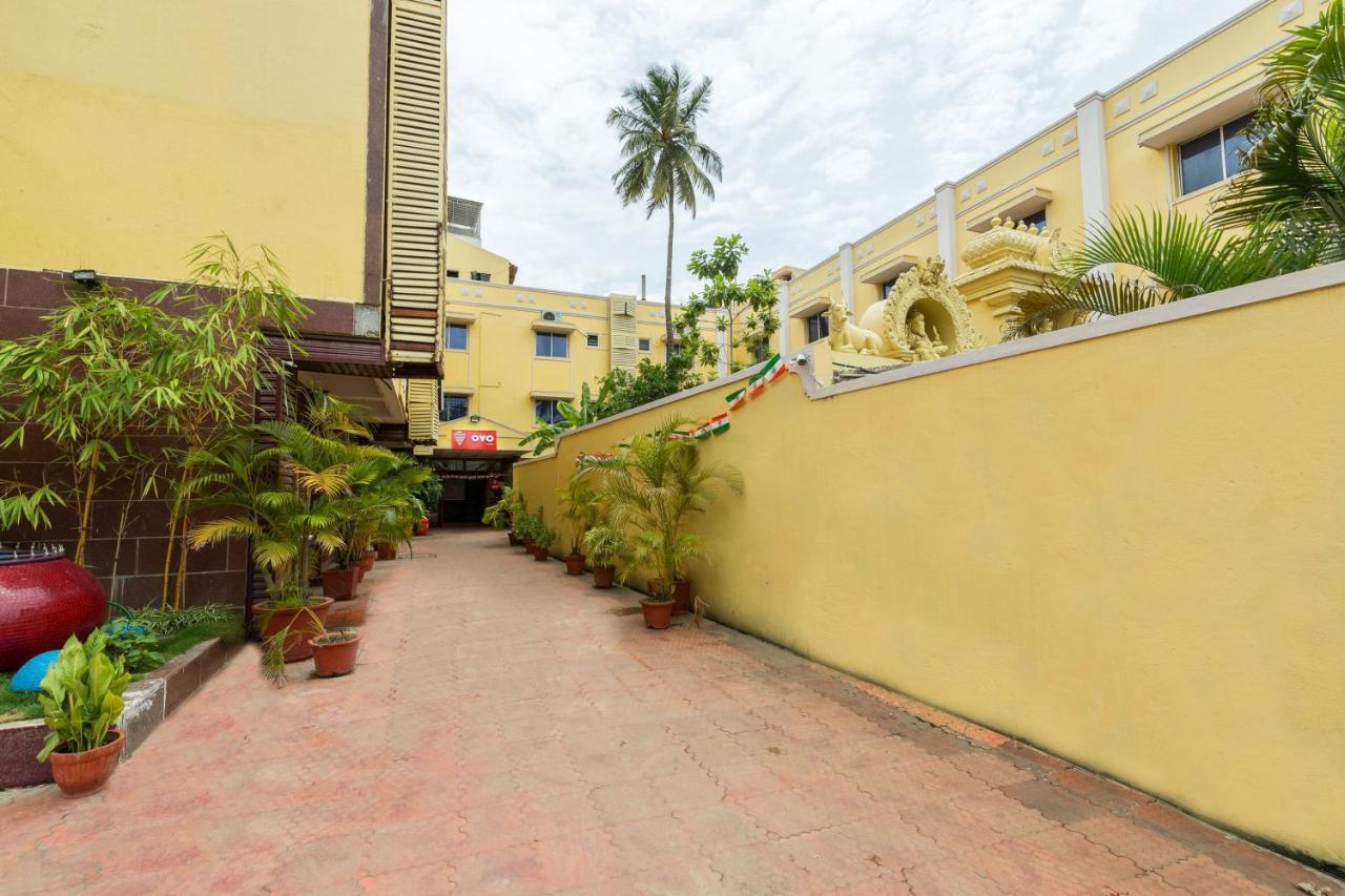 Oyo 3722 Hotel Stayeasy Majestic Bangalore Exterior photo